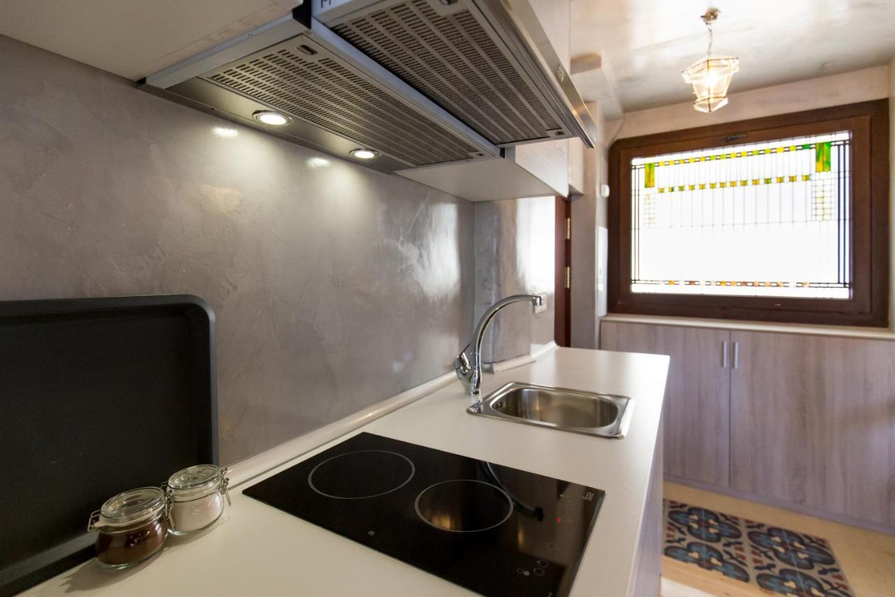 Los Lobos Suites Apartamentos 그라나다 외부 사진